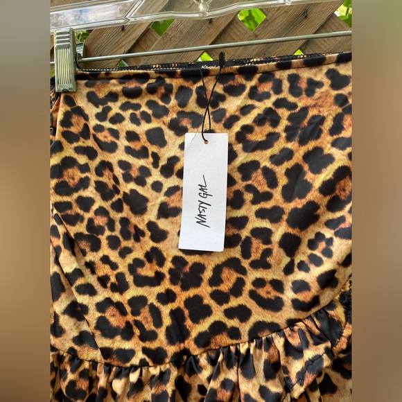 Nasty Gal NWT Leopard Print Ruffle Mini Skirt - Picture 3 of 6